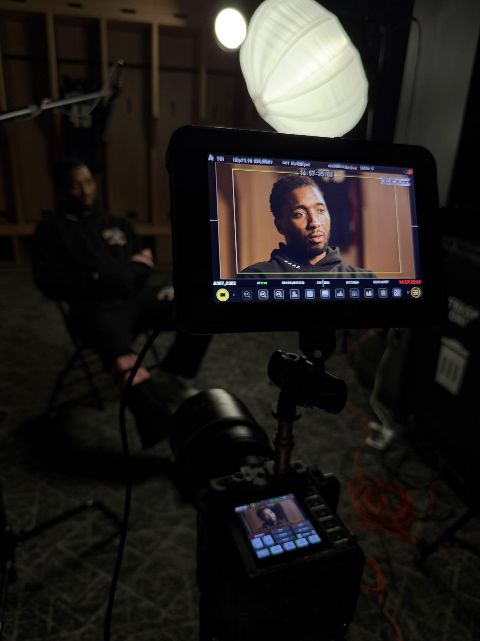 米切尔憋了3年终于摊牌：季后赛日记要来了，但只给ESPN